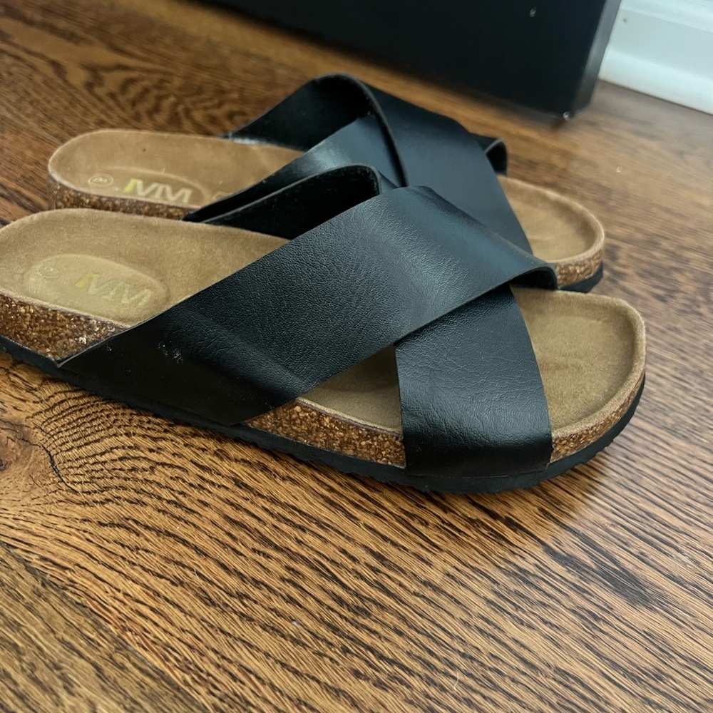 Black leather sandals